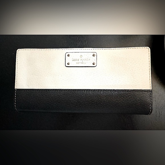 kate spade Handbags - Kate Spade New York Women's Bay Street Stacy Pebbled Leather Long Wallet